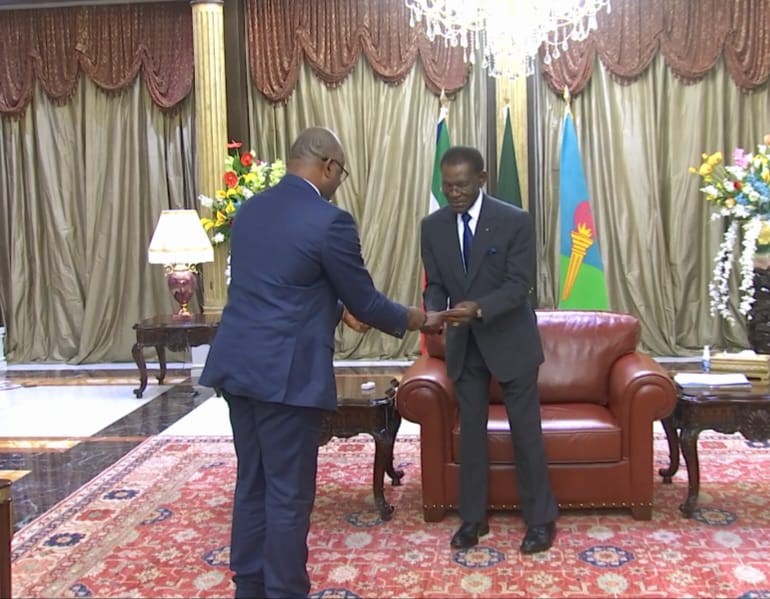GABON-GUINEE EQUATORIALE : L’Ambassadeur du Gabon en Guinée Equatoriale reçu par le Président de la République.; Credit: 