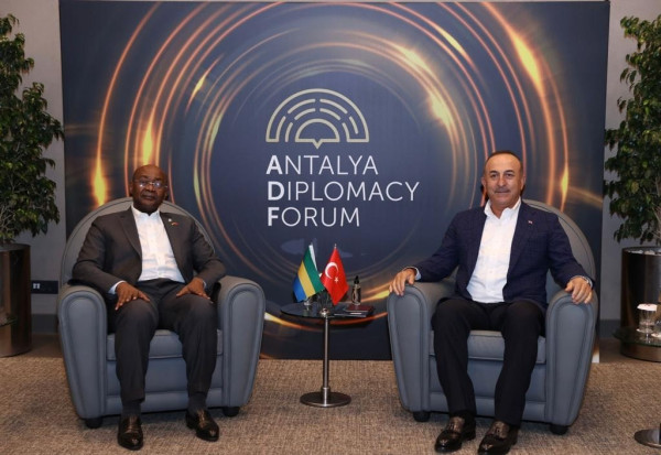 GABON/ TURQUIE : Rencontre bilatérale en marge du Forum Diplomatique d’Antalya