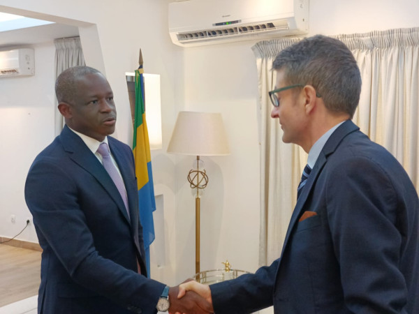 GABON-SERBIE : l’Ambassadeur Extraordinaire et Plénipotentiaire de la République de Serbie en audience chez le Ministre des Affaires Etrangères