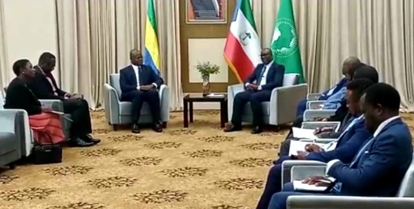 GABON-GUINEE EQUATORIALE : Sébastien NTOUTOUME BEKALE présente les Copies Figurées des Lettres de Créance.