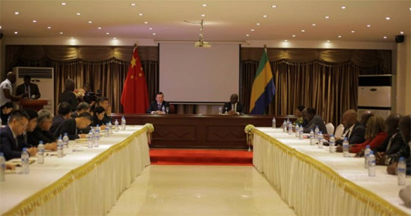 GABON-CHINE : Au nom de la Chine, Ni HONG s’engage à accompagner le Gabon