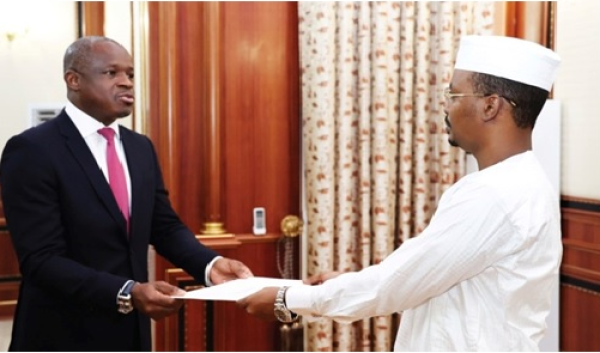 GABON-TCHAD : Le Ministre des Affaires Etrangères reçu par le Président de transition.