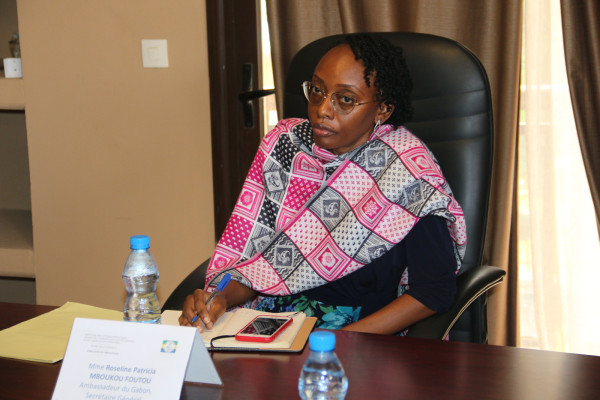 GABON-DIPLOMATIE : L’Ambassadeur du Gabon Secrétaire Générale du Ministère des Affaires Etrangères reçoit les Responsables des Directions pour une Prise de contact.