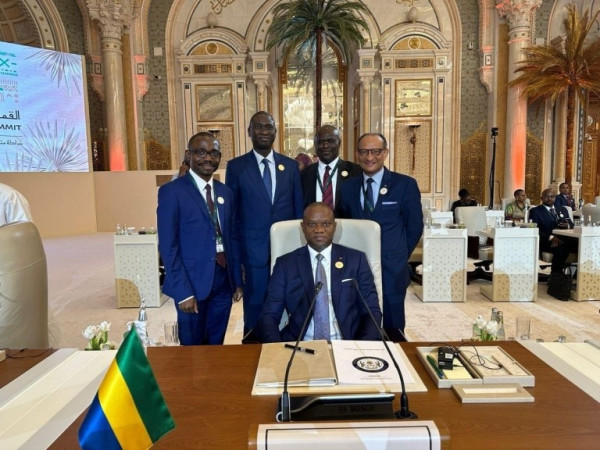 GABON-DIPLOMATIE : La Team Gabon en action au 1er Sommet Saoudo -Africain .
