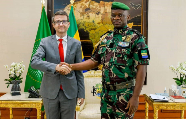 GABON-SERBIE : L’Ambassadeur de Serbie reçu en audience au Palais Rénovation.