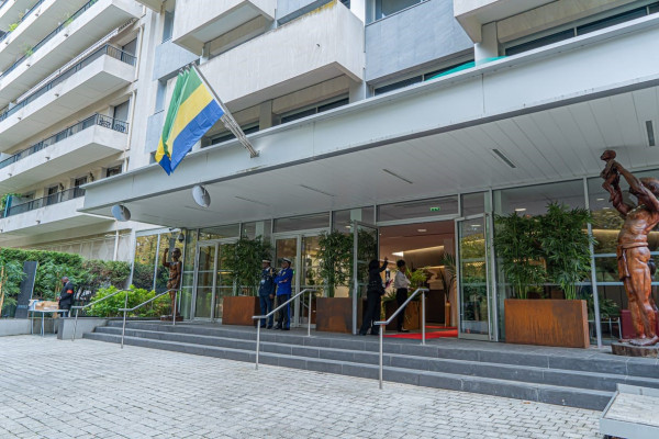 GABON-DIPLOMATIE : Inauguration de la « Place du 30 aout 2023 » à l’Ambassade du Gabon en France