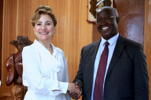 GABON- TÜRKIYE : L’Ambassadeur de Türkiye au Gabon fait ses adieux au Premier Ministre de la Transition