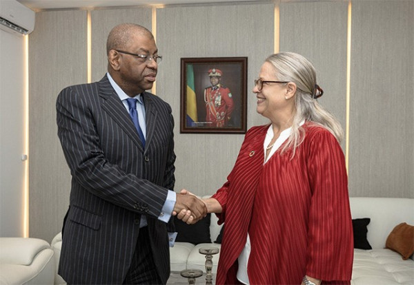 GABON–PNUD : Alexandre BARRO CHAMBRIER reçoit Savina AMMASSARI.