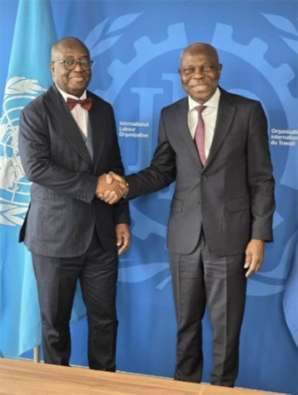 GABON-BIT : Le Directeur du BIT reçoit le Ministre du travail à Genève.