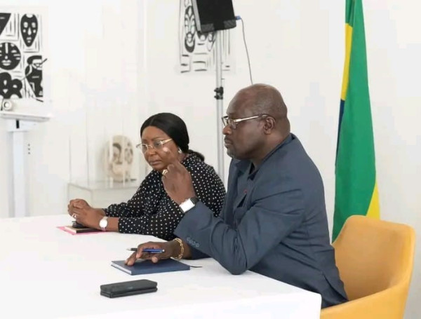 Gabon – Diplomatie : Le Ministre des Affaires Etrangères s’entretient avec ses Diplomates de France.