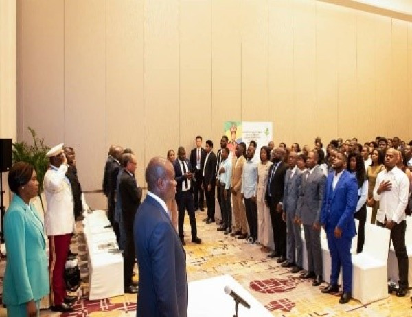GABON – DIPLOMATIE : Le Président de la République au contact de la Diaspora de Chine.