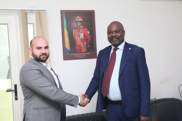 GABON -DIPLOMATIE : Rayan EL AKHRASS  reçu  par Fabien Omer NDIMINA DABOU.
