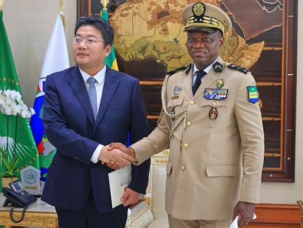 GABON-CHINE : L’Ambassadeur de Chine reçu par Le Président de la République.