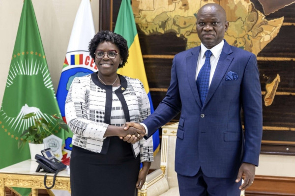 GABON DIPLOMATIE :  Le Chef de l’État reçoit le Haut-Commissaire du Canada