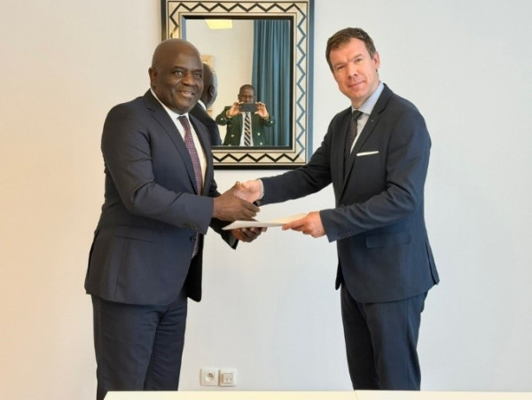 GABON-UE : Régis IMMONGAULT TATANGANI entame officiellement sa mission diplomatique auprès de l’Union Européenne