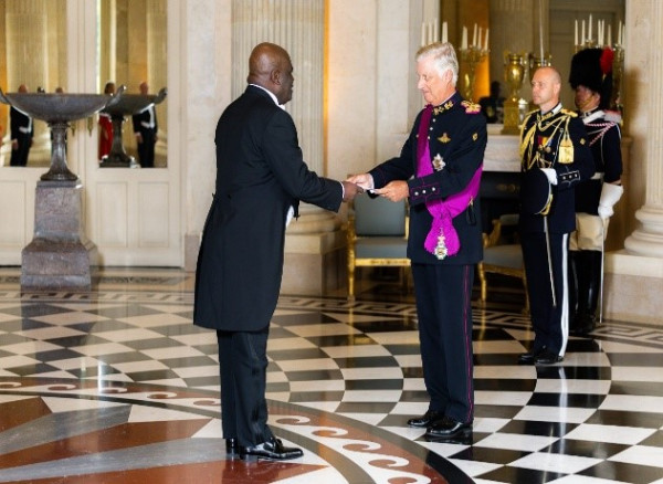 GABON-BELGIQUE : L’Ambassadeur désigné a remis ses lettres de créances au Roi des Belges