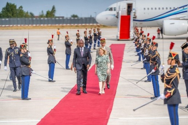 DIPLOMATIE : Le Président Brice Clotaire OLIGUI NGUEMA en visite d’Etat en France