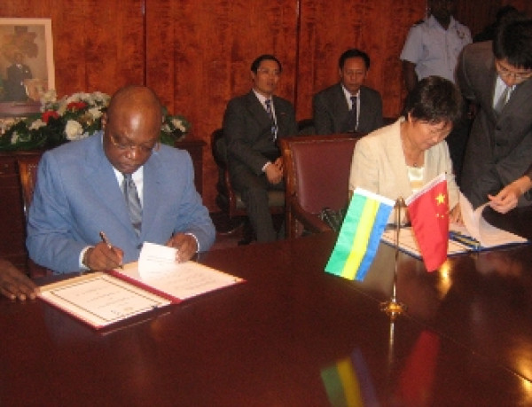 27 Septembre 2010 – Le Président de la République S.E.M. Ali Bongo Ondimba reçu à l’Elysée