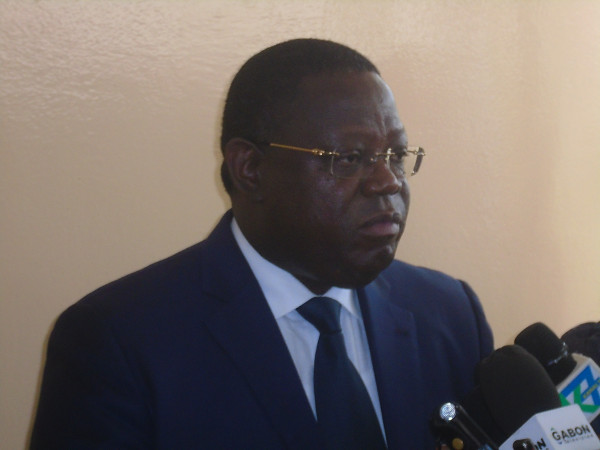 Communiqué de presse du Ministre des Affaires Etrangères suite à l’incendie de la Chancellerie de la République du Bénin  Le 12 avril 2015