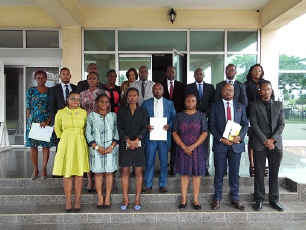 Remise des attestations de recrutement aux  nouveaux agents du Ministère des Affaires Etrangères